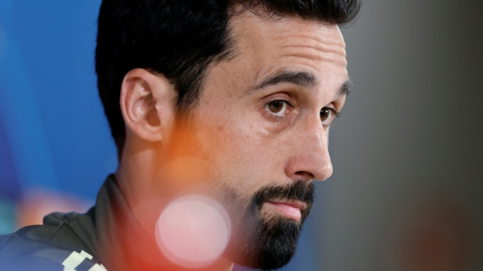 Arbeloa pede que Uefa fa&ccedil;a mais do que 'apenas um slogan' contra o racismo