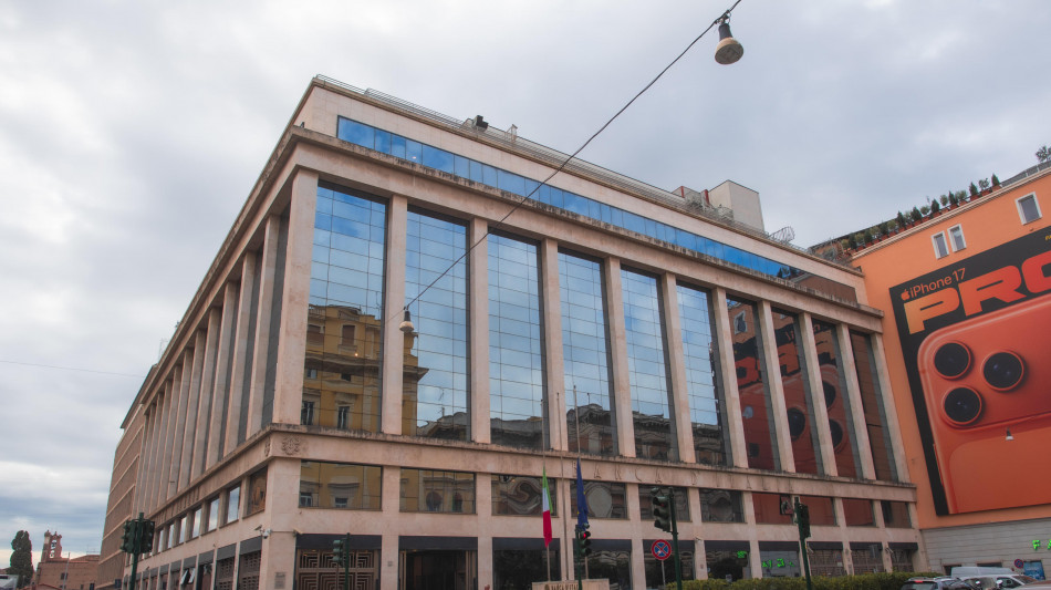 Bankitalia taglia stime del pil, nel 2026 +0,5%