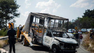 Civiles armados bloquean vías en el oeste de México por un operativo contra un capo