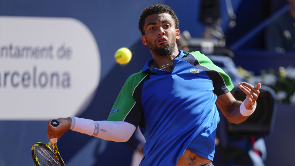 Internazionali: Fils agli ottavi, battuto Tsitsipas in rimonta