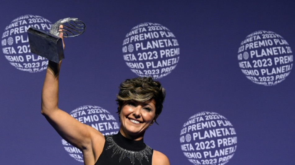 La espa&ntilde;ola Sonsoles &Oacute;nega gana el Premio Planeta de novela 2023