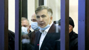 El expresidente georgiano Saakashvili fue "envenenado" en prisi&oacute;n, seg&uacute;n m&eacute;dicos