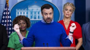 Apple rinnova Ted Lasso e Shrinking per una quarta stagione