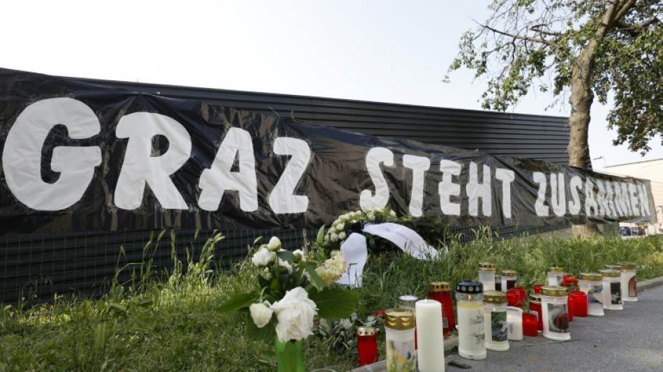 &Ouml;sterreich gedenkt mit Trauerminute der Opfer des Amoklaufs an Grazer Schule
