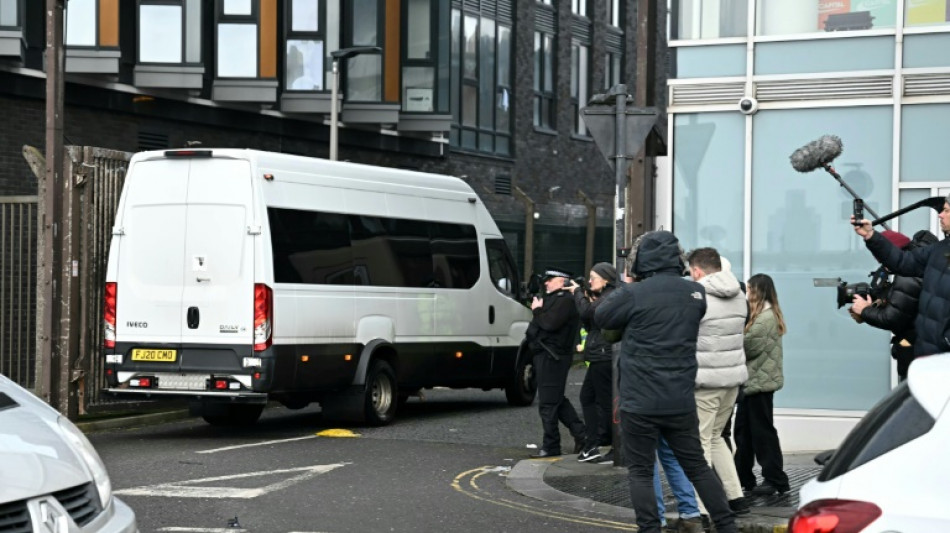 Jovem brit&acirc;nico se declara culpado do assassinato de tr&ecirc;s meninas que desencadeou graves dist&uacute;rbios