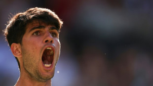 Alcaraz survives scare, Sabalenka cruises on Wimbledon's hottest opening day