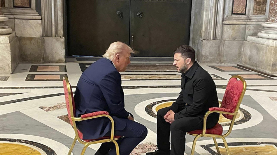 Zelensky, 'approccio di Trump cambiato dopo incontro a S.Pietro'