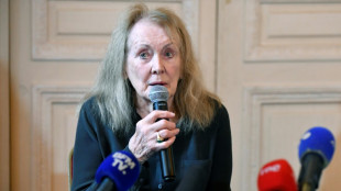 Pour les femmes, pour les "domin&eacute;s", Annie Ernaux va "continuer le combat"