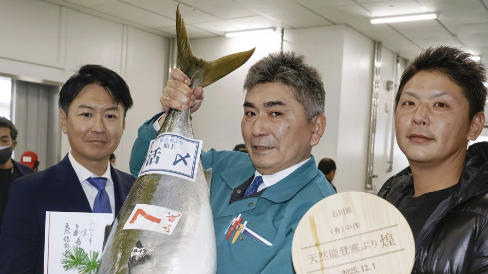 Una ricciola battuta all'asta per 22mila euro in Giappone