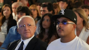 Gli strumenti di Geolier all'Officina dei Talenti