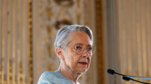 Ecrans: Borne annonce un "droit à la déconnexion" pour les ENT et Pronote