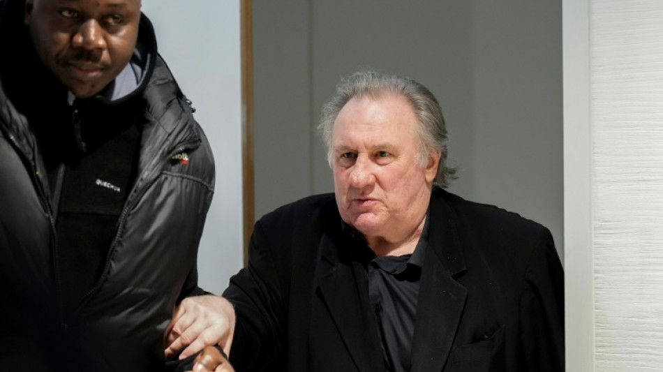A son proc&egrave;s, Depardieu continue de nier toute agression sexuelle