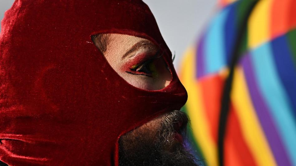 Transgender, trattamento ormonale vietato ai minori in Brasile