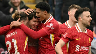 Liverpool, City e Chelsea goleiam na FA Cup; Brentford &eacute; eliminado