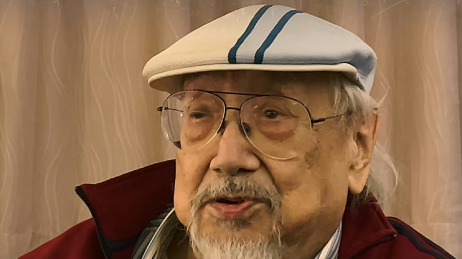 Muere en Hong Kong el DJ con la carrera m&aacute;s larga del mundo