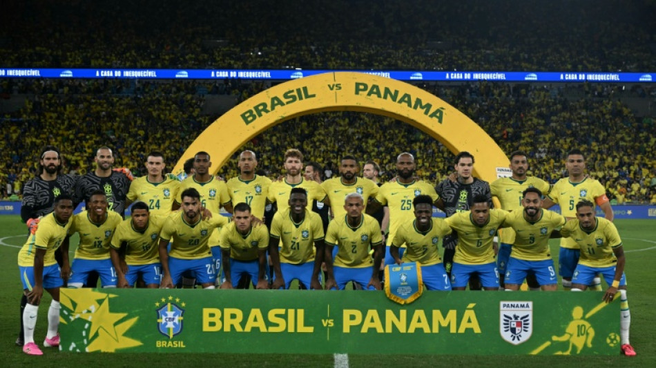 Fifa pagar&aacute; aos clubes pelo menos R$ 25 mil por cada jogador cedido para sele&ccedil;&otilde;es da Copa