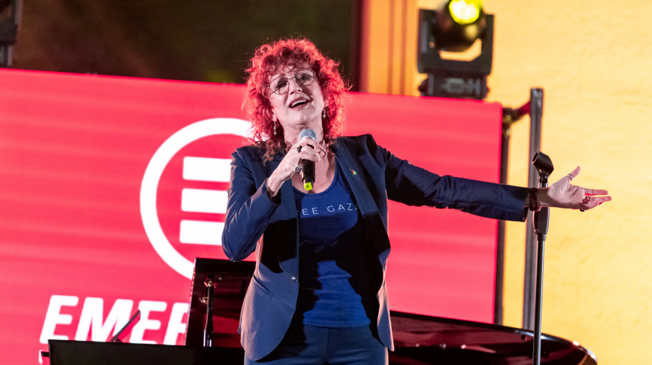 Fiorella Mannoia, 'serve il coraggio di dire basta alla guerra'