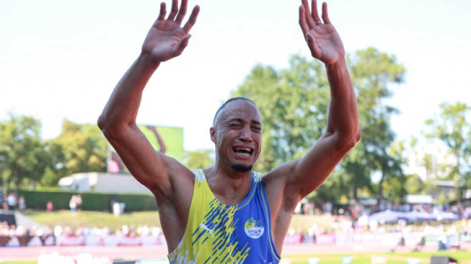 Athlétisme: "C'est fini" pour Pascal Martinot-Lagarde, qui met fin à sa carrière au bout de l'émotion