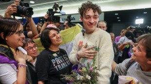 Le Suisse Nemo, vainqueur de l'Eurovision, accueilli en h&eacute;ros dans son pays