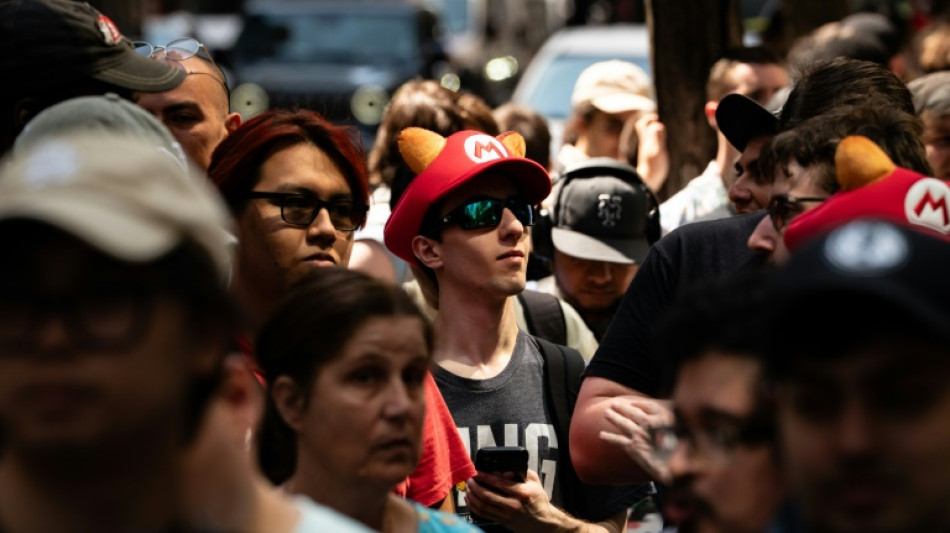 Gamers da Nintendo se apressam para comprar o tão aguardado Switch 2