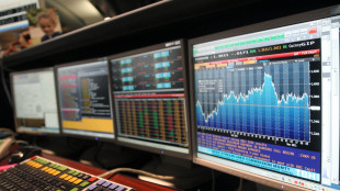 Borsa: Milano positiva per il rally di Stellantis