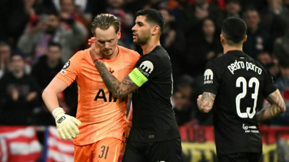 Goleiro do Tottenham agradece apoio ap&oacute;s "pesadelo" na Liga dos Campe&otilde;es