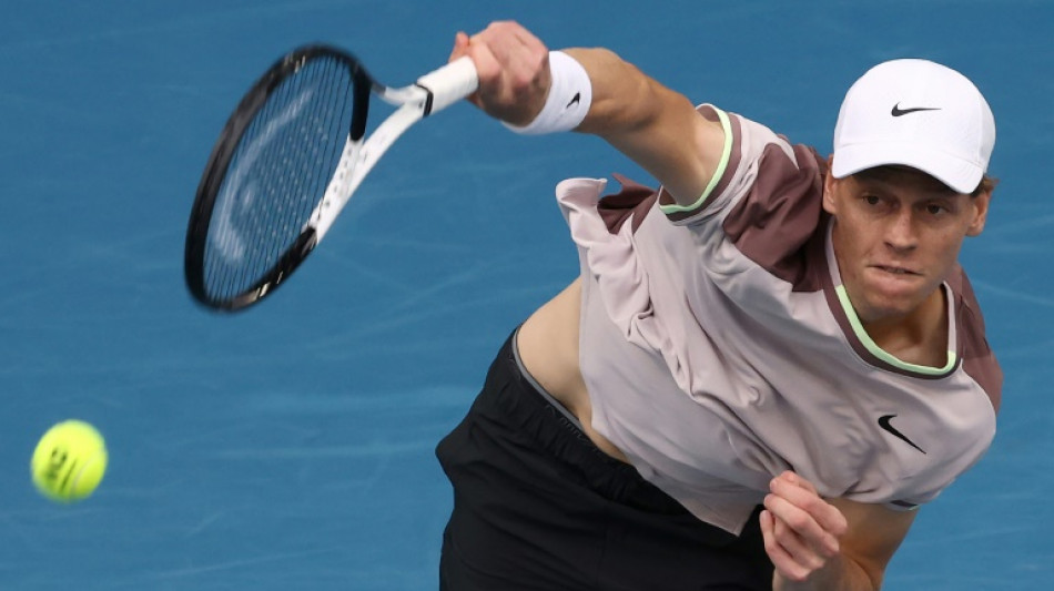 Sinner atropela argentino B&aacute;ez e avan&ccedil;a no Aberto da Austr&aacute;lia