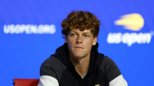 Sinner recontrata preparador f&iacute;sico envolvido em seu caso de doping