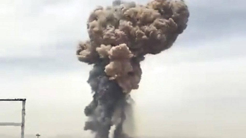 Media Iran, 'sono saliti a 14 i morti nell'esplosione al porto'