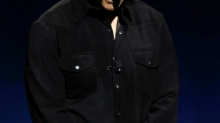 Tom Cruise presta homenagem ao 'querido amigo' Val Kilmer