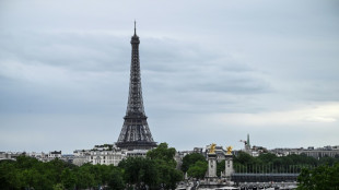 Entre JO, &eacute;lections et m&eacute;t&eacute;o morose, le tourisme au ralenti 