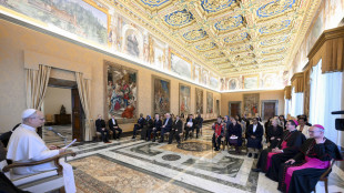 Il Papa, 'la salute non pu&ograve; essere un lusso per pochi'