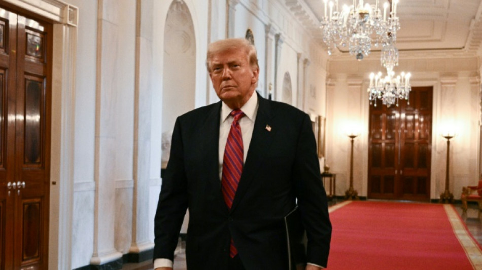 Trump demanda a The Wall Street Journal por difamaci&oacute;n en caso Epstein