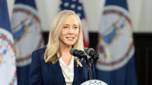 Democrats bet on centrism in rebuttal to Trump speech