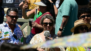 Onda de calor continua no sul da Europa, onde autoridades pedem que população se proteja