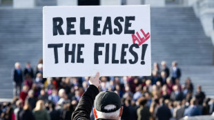 Trump cambia de opinión y respalda publicación de archivos de Epstein