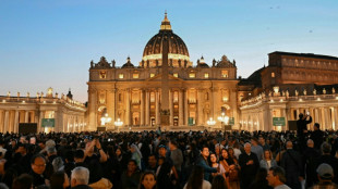 La place Saint-Pierre ne d&eacute;semplit pas avant les fun&eacute;railles du pape