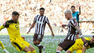 Wildes Spiel auf St. Pauli: BVB stolpert zum Auftakt