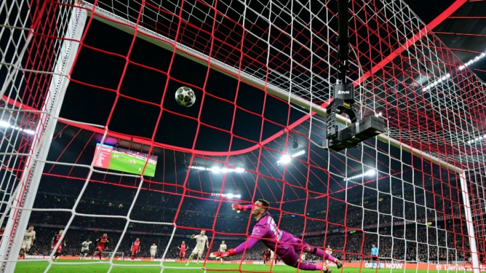 C1: avec un doubl&eacute; de Kane, le Bayern surclasse Leverkusen et met un pied en quarts