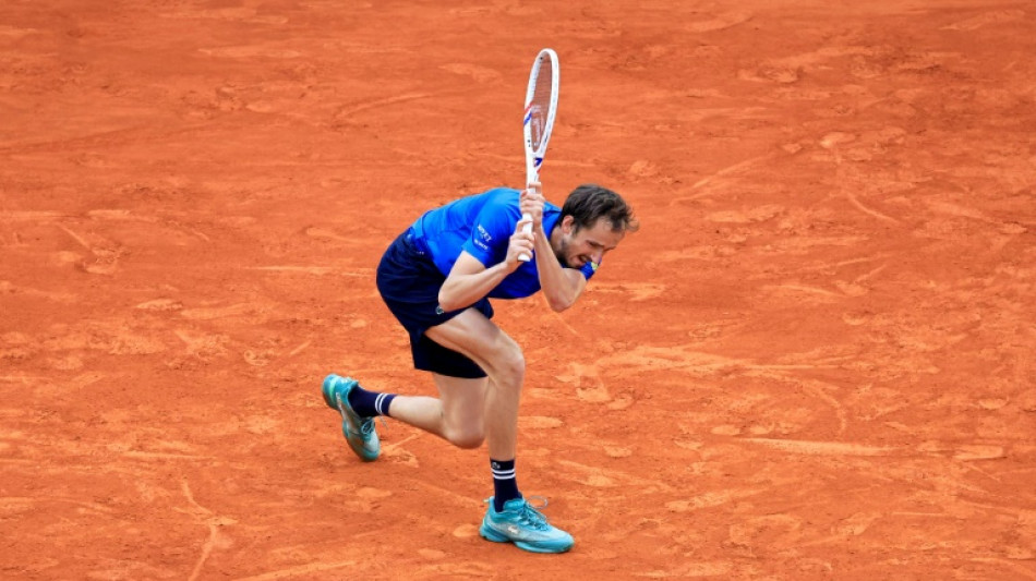 Masters 1000 de Monte-Carlo: Medvedev arrache le derby russe contre Khachanov, Monfils aussi au 2e tour
