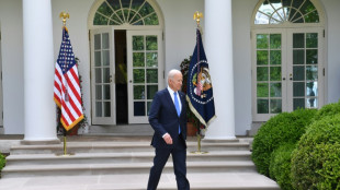Une balan&ccedil;oire, des briefings, un chien: la Maison Blanche de Biden