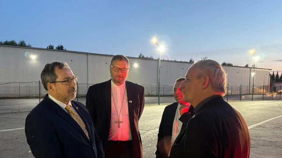 Zuppi in Ucraina vede i prigionieri russi, 'il Papa vi &egrave; vicino'