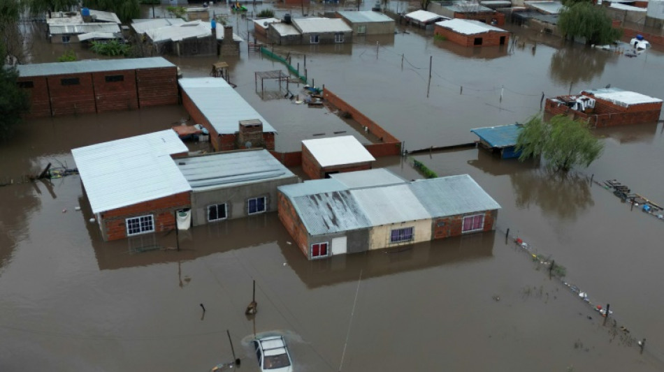 Inondations en Argentine: 3 disparus et 3.000 évacués
