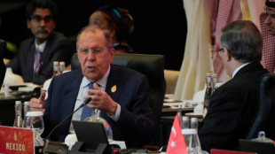 El canciller ruso dice que no va a "correr detr&aacute;s" de EEUU para dialogar en el G20