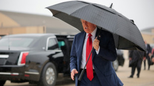 Trump erkl&auml;rt Gaza-Krieg f&uuml;r beendet - US-Pr&auml;sident bricht zu Nahost-Reise auf