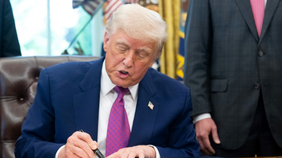 US, China agree to slash tariffs as Trump says will speak to Xi