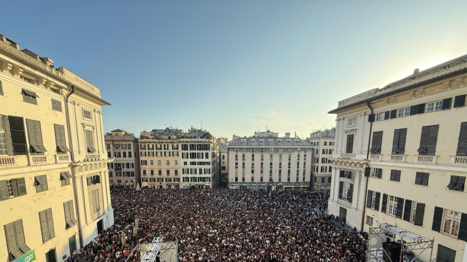 Genova, oltre 20mila presenze in piazza Matteotti per il dj set di Charlotte de Witte