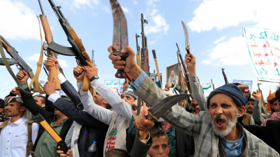 Bombardeio americano mata 68 em centro de detenção de migrantes no Iêmen