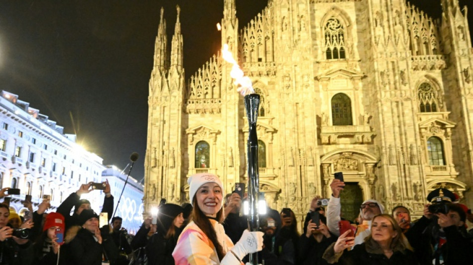 Chama ol&iacute;mpica chega a Mil&atilde;o a um dia da abertura dos Jogos de Inverno