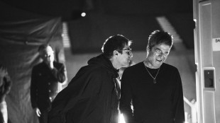 In anteprima mondiale a Venezia Don't look back in anger degli Oasis